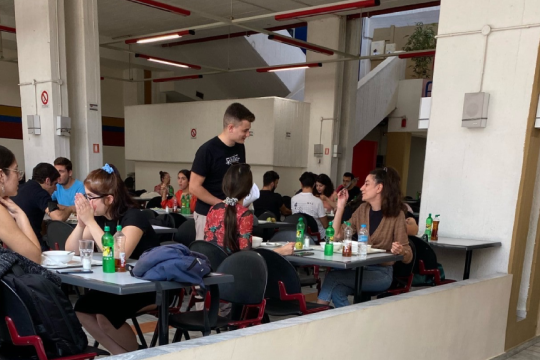 Το εστιατόριο στη Λέσχη της Πανεπιστημιούπολης
